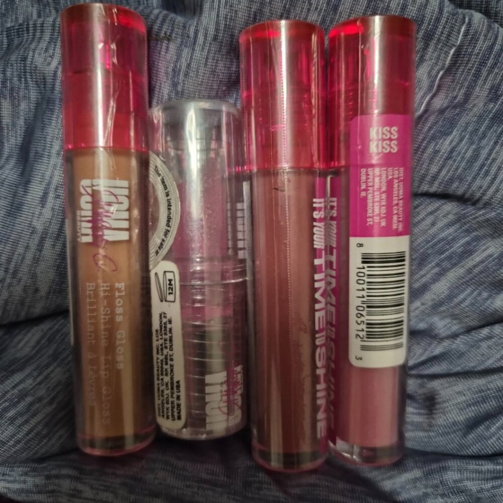 Uoma beauty lip tint lip oil
